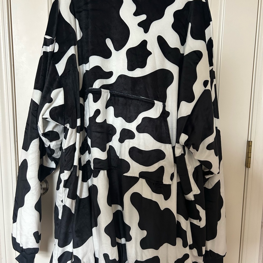 Black and White Cow Print Snuggy